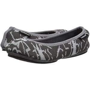 Isotoner Womens Paris Ballet Slipper Ash Geo Print LARGE (8-9)